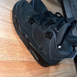 Black cat Jordan’s no box it got damaged a couple years ago.